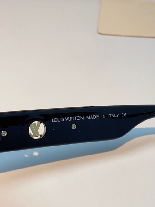 ルイヴィトンサングラス着用イメージ